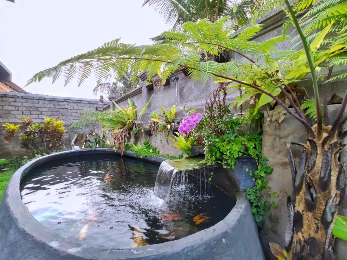 Hotel Gusti Rai House à Ubud Extérieur photo