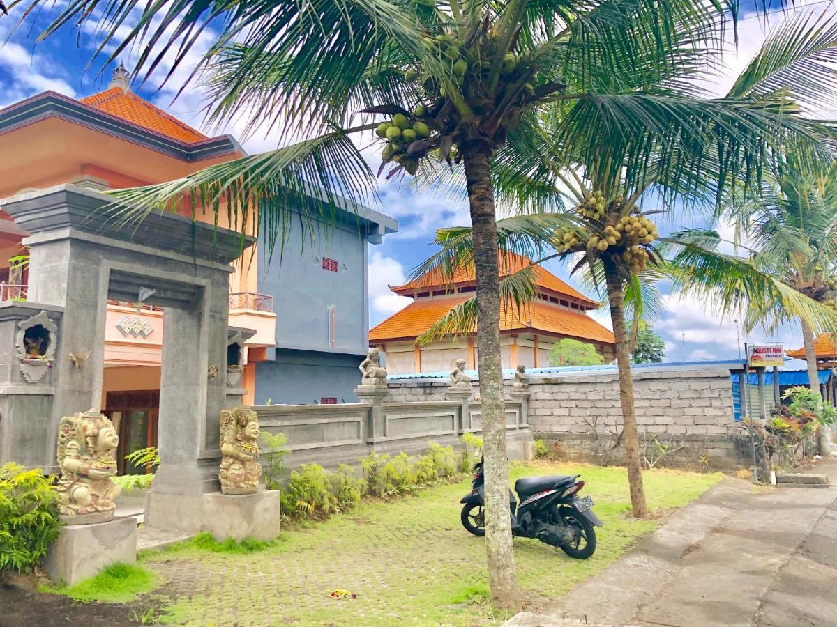 Hotel Gusti Rai House à Ubud Extérieur photo