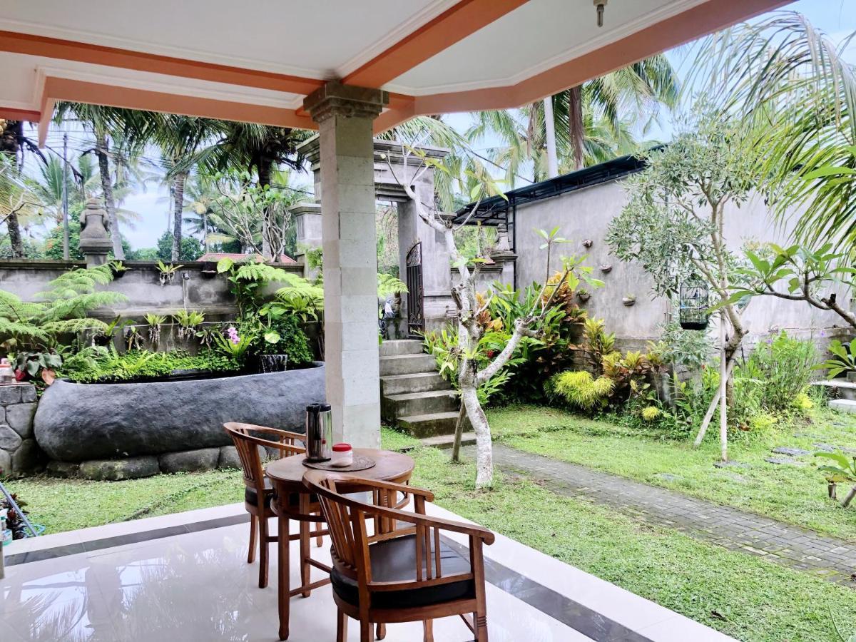 Hotel Gusti Rai House à Ubud Extérieur photo